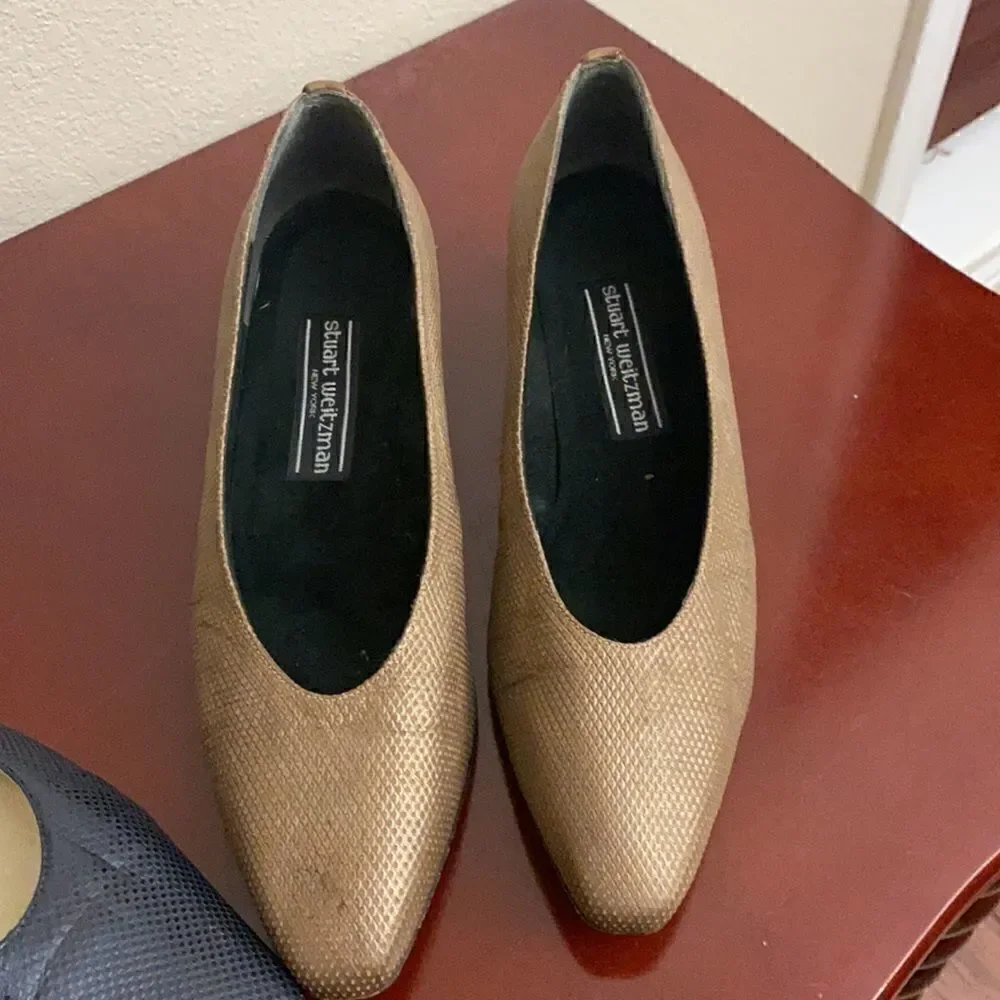 👠STUART WEITZNAN BUNDLE 8.5B Navy and Brown 1 inch shoes 👠